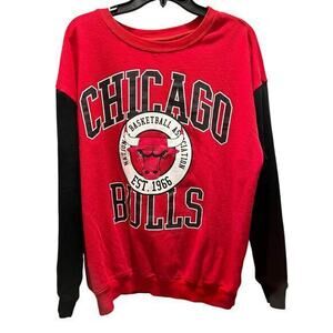 NBA CHICAGO BULLS basketball Red Black pullover sweatshirt size L